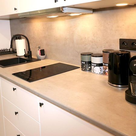 Falcon Apartment Center 4 Metro Swietokrzyska Varsó Kültér fotó