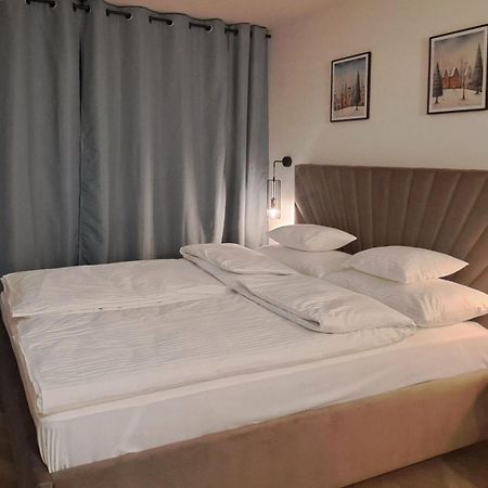 Falcon Apartment Center 4 Metro Swietokrzyska Varsó Kültér fotó