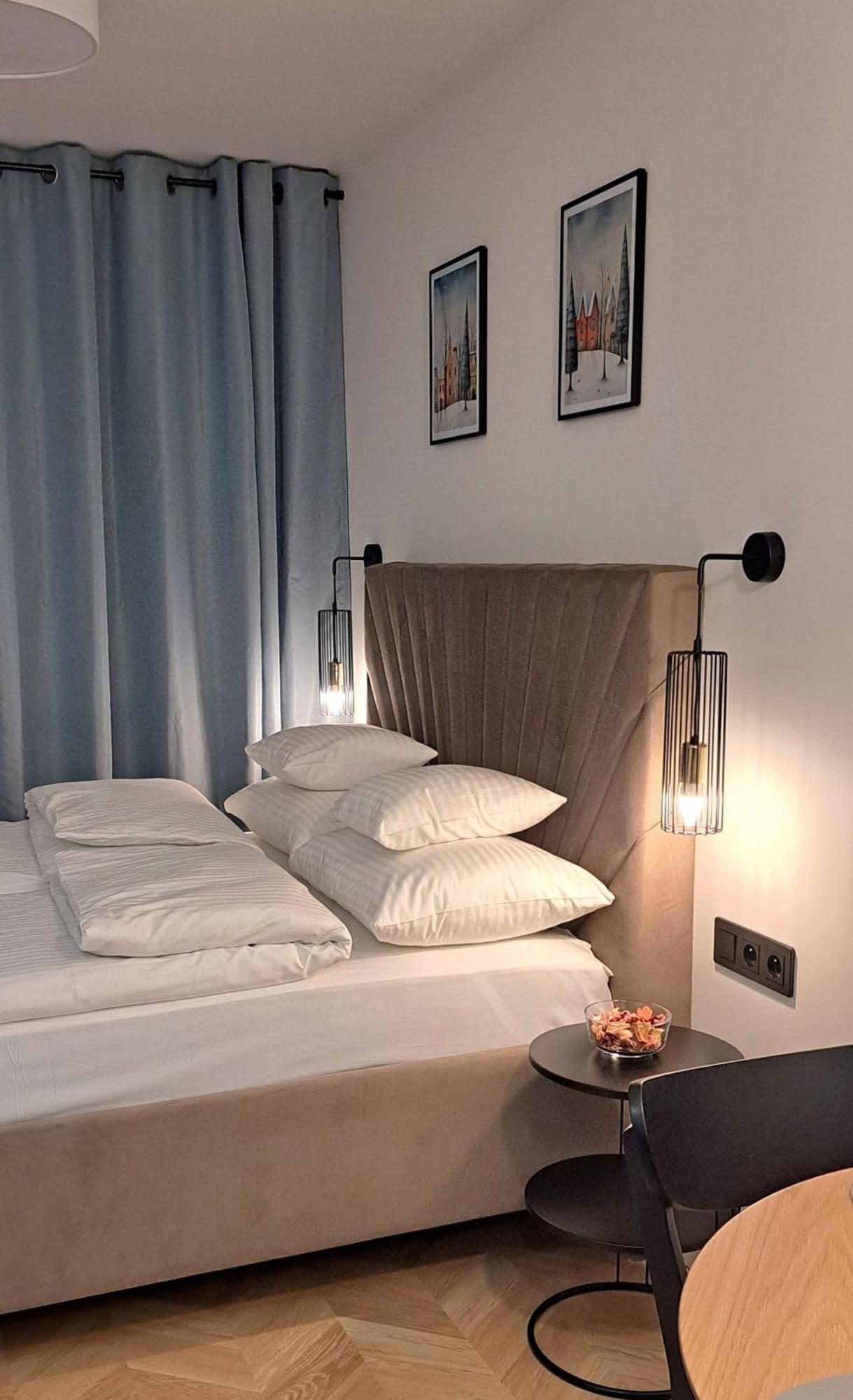 Falcon Apartment Center 4 Metro Swietokrzyska Varsó Kültér fotó