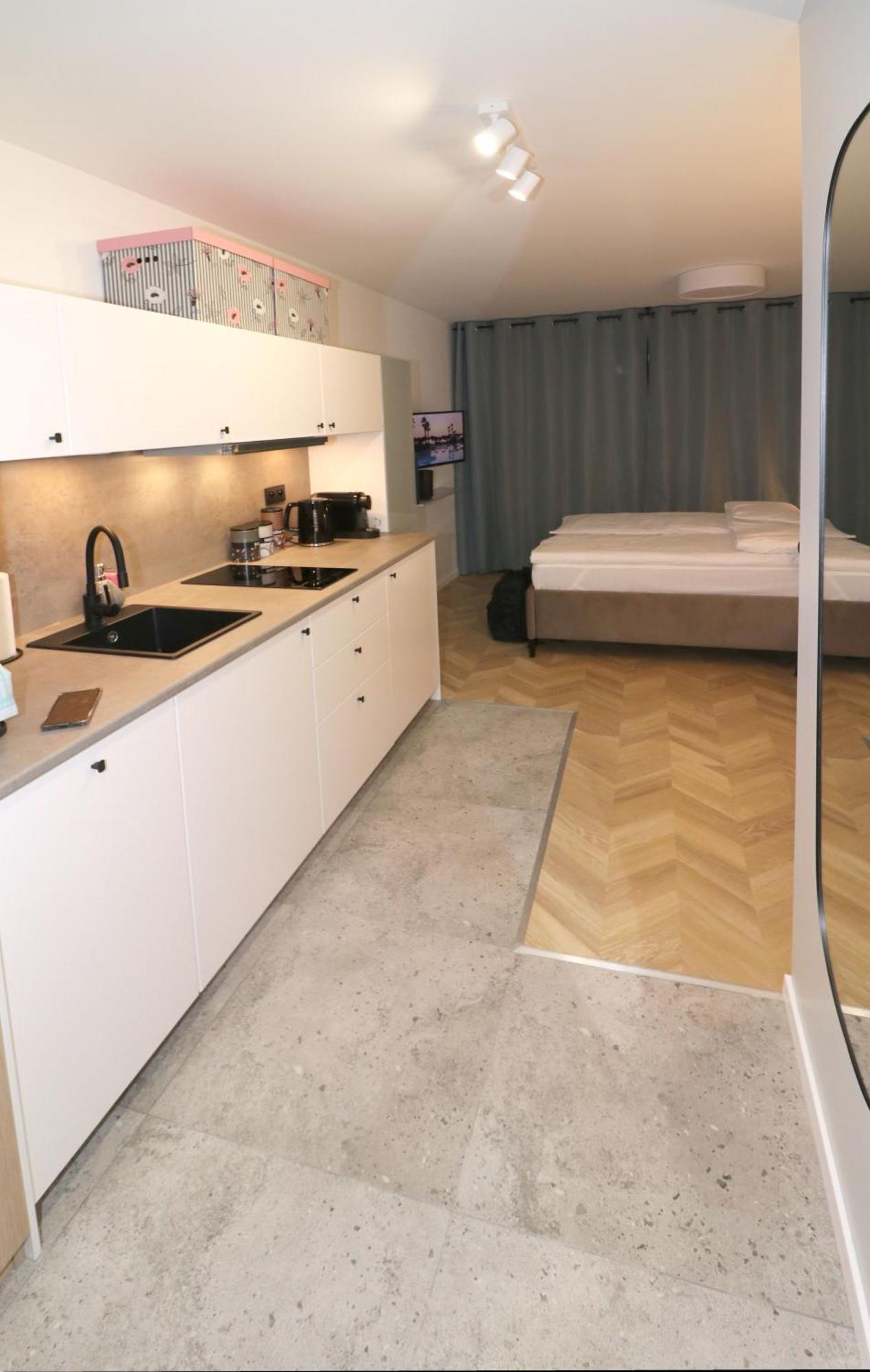 Falcon Apartment Center 4 Metro Swietokrzyska Varsó Kültér fotó